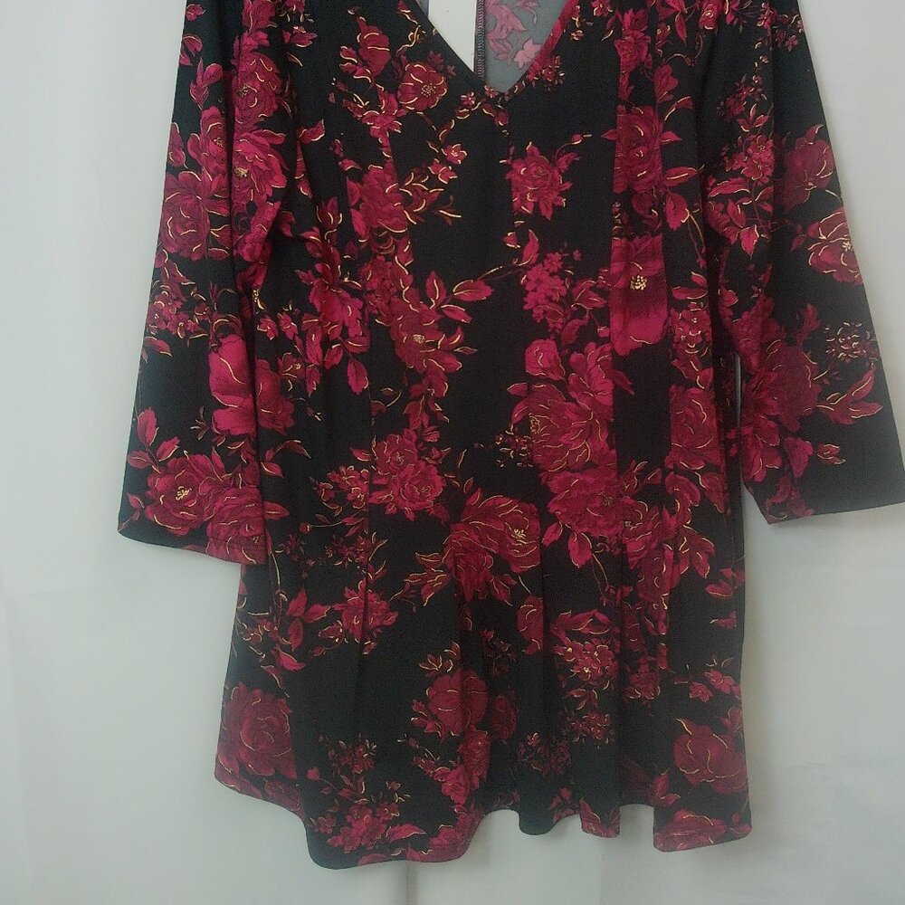 NWTS Sami & Jo Black Floral 3/4 Sleeve Tunic Top Size 1X - Picture 2 of 5